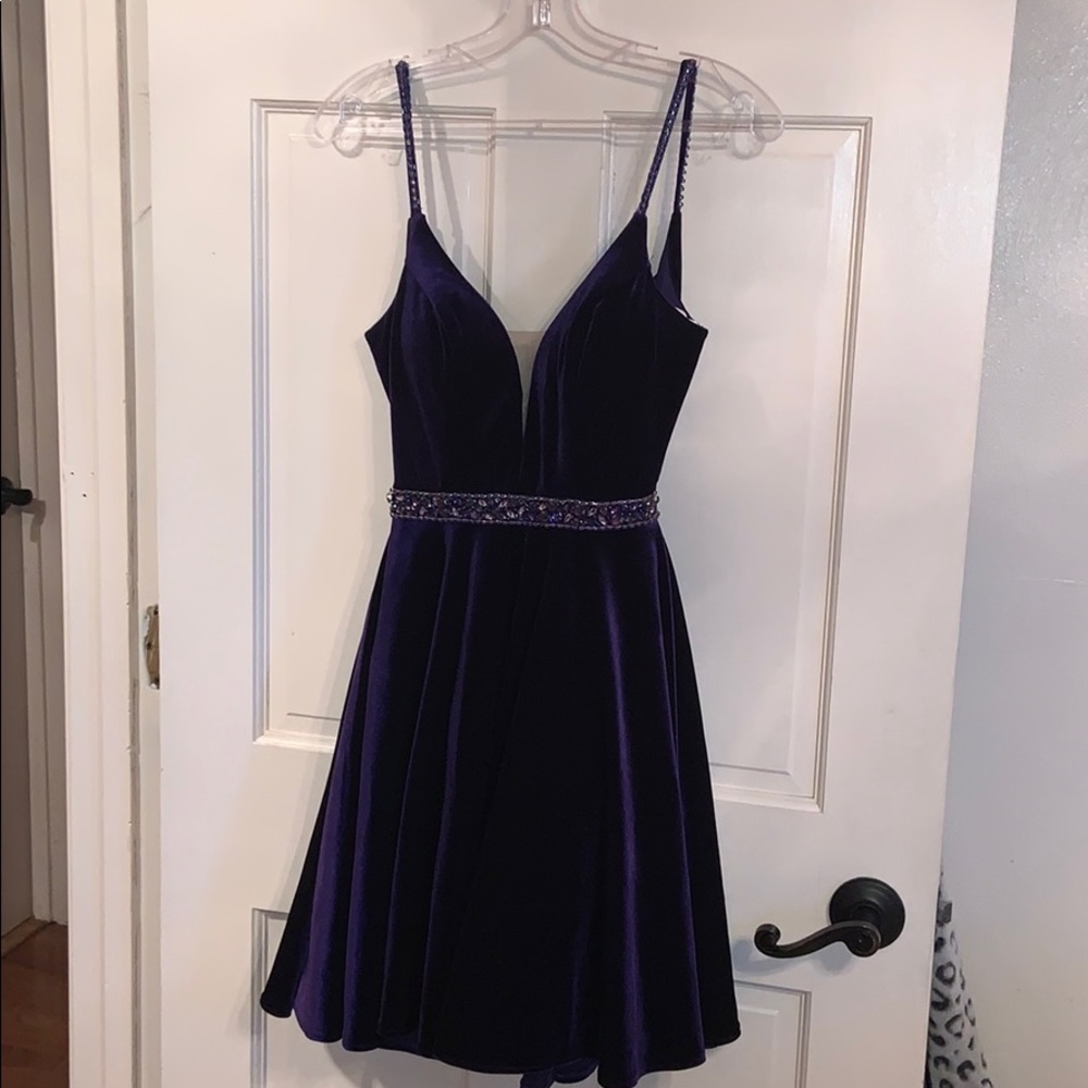 Velvet purple Alice Paris padded size 00 dress